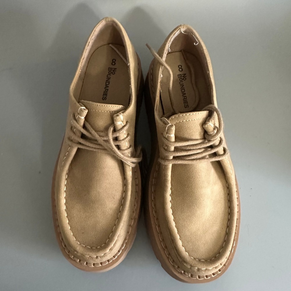No Boundaries Womens Tan Faux Suede Platform Wallabee Oxfords Size 8 Lug Sole - Picture 3 of 5